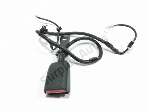 Used Seat buckle TOYOTA YARIS (_P13_) 1.4 D (NLP130_, NLP130) (90 hp) 28233755