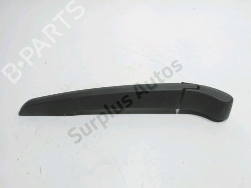 Used Rear windshield wiper arm Rear windshield wiper arm BMW X1 (F48) xDrive 20 d (190 hp) 33300907 33300907