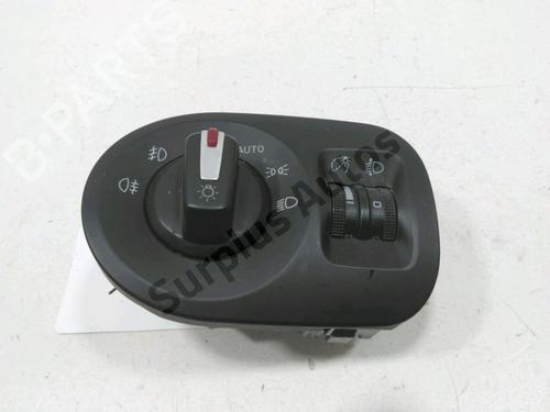 Used Headlight switch SEAT ALTEA XL (5P5, 5P8) 1.6 TDI (105 hp) 30990495