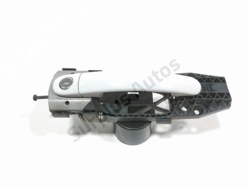 front-left-exterior-door-handle-vw-polo-v-6r1-6c1-2009-2010-2011-2012-2013-2014-2015-2016-2017-2018-2019-2020-2021-2022-31163113 main image