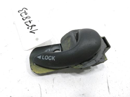 Højre fortil invendig håndtag FIAT DOBLO Box Body/MPV (223_) 1.9 D (223ZXB1A) (63 hp) 30996117