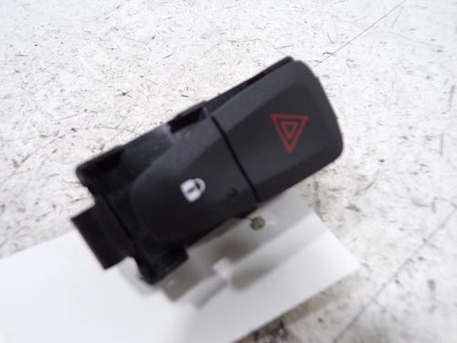 Advarselsbryter RENAULT MEGANE III Coupe (DZ0/1_) 1.5 dCi (DZ09, DZ0D, DZ1F, DZ1G, DZ14, DZ29) (110 hp) 30989894