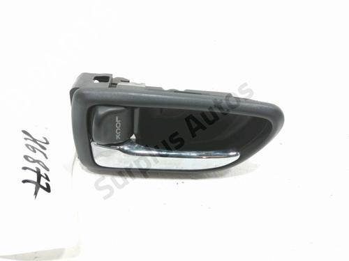 rear-left-interior-door-handle-subaru-outback-be-bh-1998-1999-2000-2001-2002-2003-31000041 main image