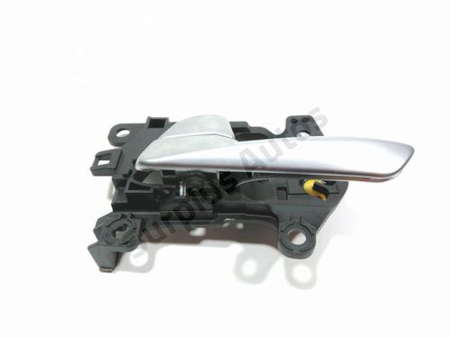Used Rear left interior door handle Rear left interior door handle HYUNDAI TUCSON (TL, TLE) 1.7 CRDi (116 hp) 28252822 28252822