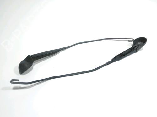 Used Front windshield wiper arm SMART FORTWO Cabrio (450) 0.7 (450.452) (61 hp) 28271703