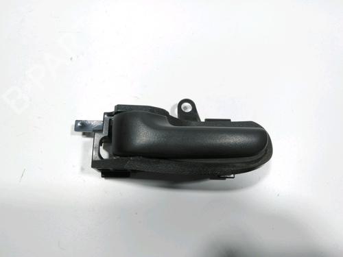 Used Rear left interior door handle TOYOTA YARIS (_P1_) 1.4 D-4D (NLP10_, NLP10R) (75 hp) 28252761