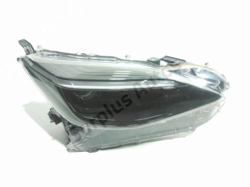 Used Right headlight TOYOTA YARIS CROSS (MXP_) 1.5 Hybrid (MXPJ10) (116 hp) 31987207