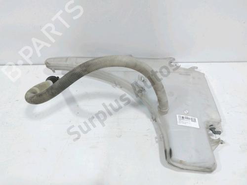 Used Windscreen washer tank Windscreen washer tank BMW 3 (E90) 318 d (143 hp) 40061048 40061048