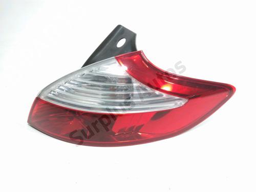 Piloto trasero derecho Piloto trasero derecho RENAULT MEGANE III Hatchback (BZ0/1_, B3_) 1.5 dCi (BZ0C) (90 hp) 39577706 39577706