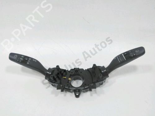 Used Steering wheel controls Steering wheel controls HYUNDAI i20 II (GB, IB) 1.1 CRDi (75 hp) 33421156 33421156