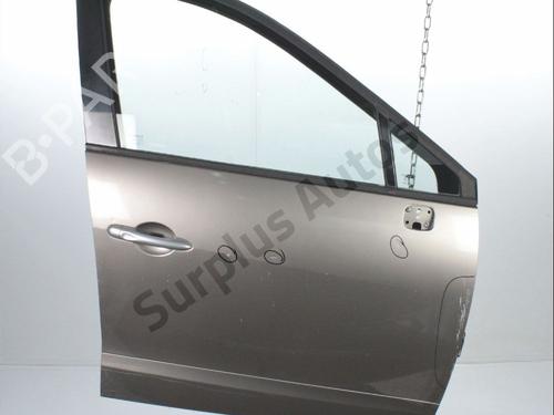 Dør højre fortil Dør højre fortil RENAULT SCÉNIC III (JZ0/1_) 1.9 dCi (JZ0J, JZ1J, JZ1K, JZ1S) (131 hp) 36464907 36464907