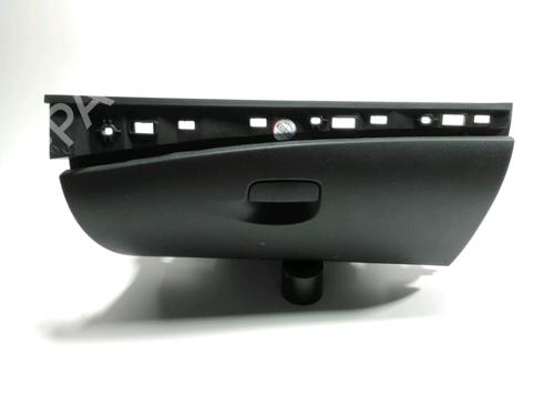 Used Glove box RENAULT MEGANE III Grandtour (KZ0/1) 1.5 dCi (KZ0C, KZ1A) (90 hp) 28231390