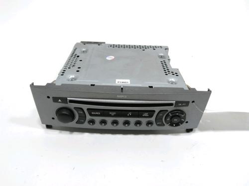 Used Radio Radio 37769870 37769870