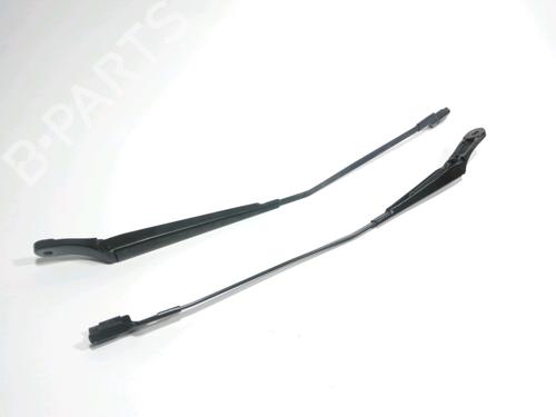Used Front windshield wiper arm Front windshield wiper arm 37789975 37789975