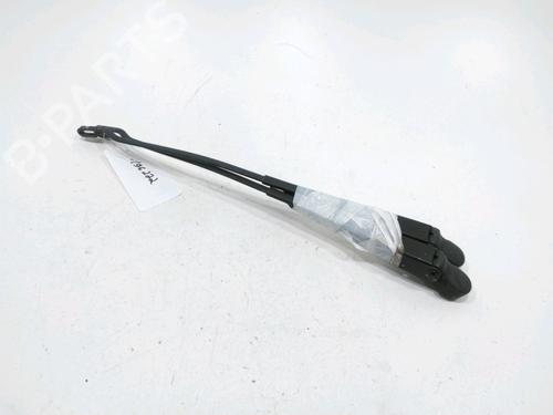 Used Front windshield wiper arm FORD FIESTA IV (JA_, JB_) 1.3 i (60 hp) 31007774