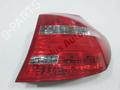 Højre baglygte BMW 1 (E87) 118 d (143 hp) 31006396