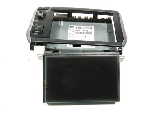 Used Radio Radio 36831878 36831878