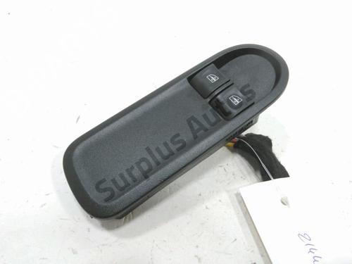 Used Left front window switch DACIA DUSTER (HS_) 1.5 dCi 4x4 (109 hp) 30999074