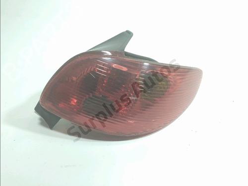 Høyre baklys PEUGEOT 206 Hatchback (2A/C) 2.0 HDI 90 (90 hp) 30585041
