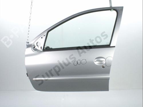 Used Left front door PEUGEOT 206+ (2L_, 2M_) 1.4 i (73 hp) 29172794