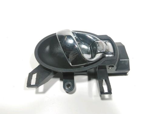 Used Front right interior door handle Front right interior door handle 29858175 29858175