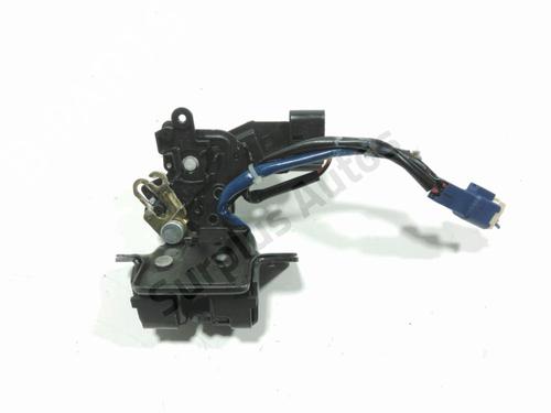 Used Tailgate lock TOYOTA COROLLA (_E12_) 1.4 D (NDE120_, NDE120R) (90 hp) 31846105