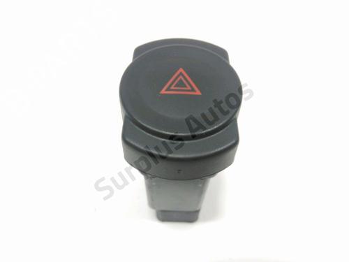 Used Warning switch DACIA LOGAN (LS_) 1.5 dCi (LS04) (75 hp) 32153724