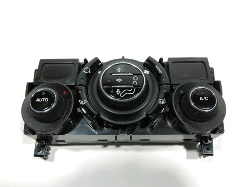 Used Climate control Climate control 28227578 28227578