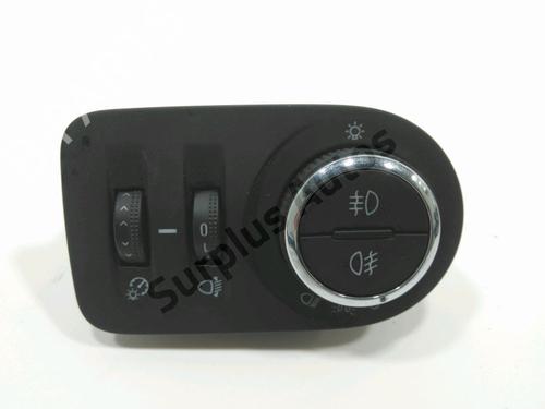 Commande de phare PEUGEOT 306 Hatchback (7A, 7C, N3, N5) 1.6 (89 hp) 30990431