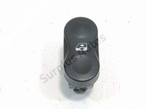 Used Right front window switch DACIA SANDERO 1.5 dCi (68 hp) 32226476