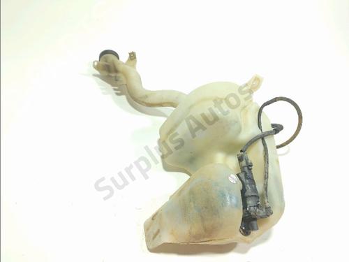 Used Windscreen washer tank Windscreen washer tank 39260882 39260882