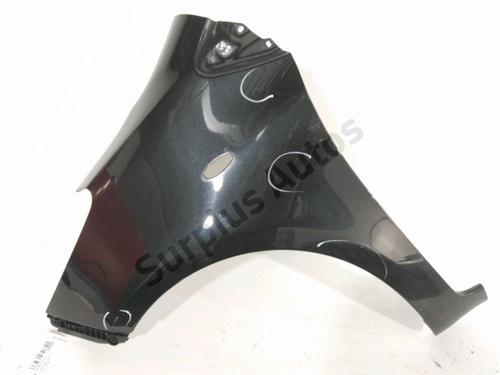 Aleta delantera izquierda TOYOTA YARIS (_P9_) 1.4 D-4D (NLP90_, NLP90R) (90 hp) 30993406