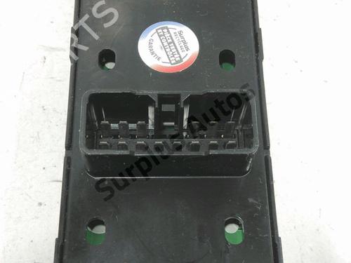 Left front window switch KIA SOUL I (AM) 1.6 CRDi 128 | BP30999217I27