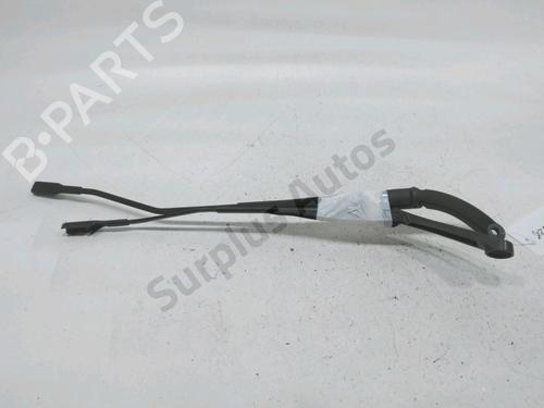 Used Front windshield wiper arm DACIA DOKKER MPV (KE_) 1.6 (102 hp) 31007918