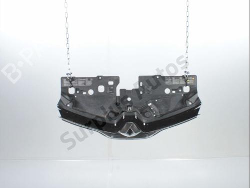 Used Grille RENAULT CAPTUR I (J5_, H5_) 1.5 dCi 90 (J5N4, J5M5, J5MW, J5M6, J5AL, J5AJ) (90 hp) 29111968
