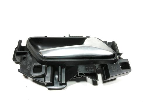 rear-right-interior-door-handle-ds-ds-3-ds-3-crossback-ur_-uc_-uj_-2018-28252314 main image