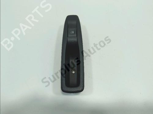 Used Right rear window switch Right rear window switch RENAULT CAPTUR I (J5_, H5_) 0.9 TCe 90 (90 hp) 31798439 31798439