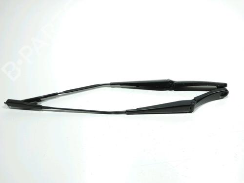 Used Front windshield wiper arm Front windshield wiper arm 37789862 37789862