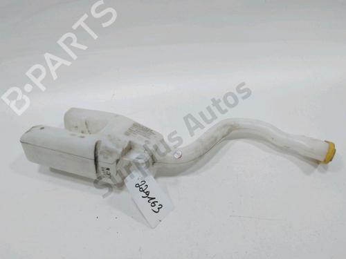 Used Windscreen washer tank RENAULT TWINGO II (CN0_) 1.2 16V (CN04, CN0B) (75 hp) 31008882
