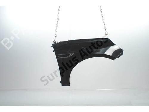 forskrm-hjre-renault-megane-iv-hatchback-b9amn_-2015-35719923 main image