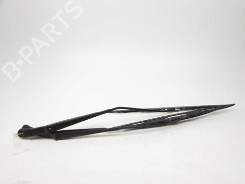 Used Front windshield wiper arm Front windshield wiper arm 37789771 37789771