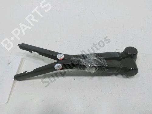 Used Rear windshield wiper arm MINI MINI CLUBMAN (R55) Cooper D (109 hp) 31007402
