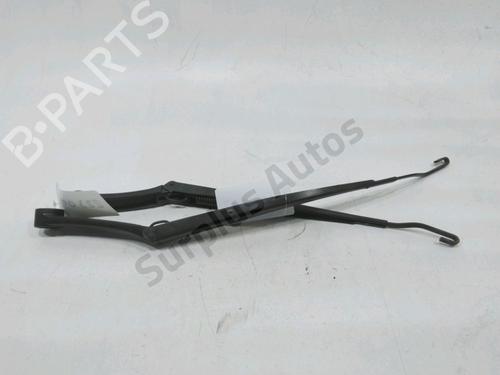 Front windshield wiper arm KIA PRO CEE'D (ED) 1.6 CRDi 128 | BP31007937C143 - Image 2