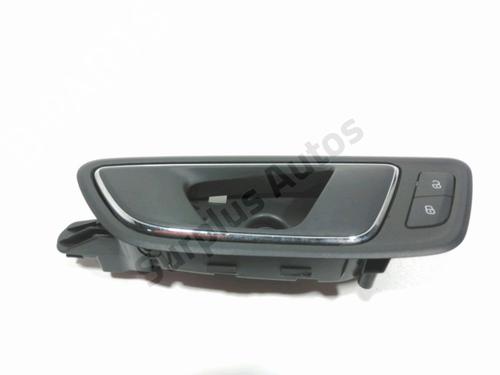 Used Front left interior door handle Front left interior door handle 28243250 28243250
