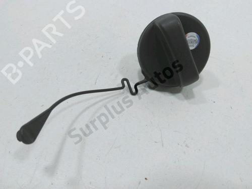 Used Fuel cap TOYOTA YARIS (_P9_) 1.4 D-4D (NLP90_, NLP90R) (90 hp) 30983812