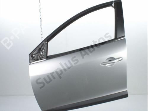 Used Left front door RENAULT MEGANE III Hatchback (BZ0/1_, B3_) 1.5 dCi (BZ09, BZ0D, BZ1W, BZ29, BZ14) (110 hp) 31040684