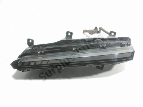 Feu diurne droit PEUGEOT 308 III (FB_, FH_, FP_, F3_, FM_) PureTech 130 (FPHNSL, FPHNST) (131 hp) 31868427