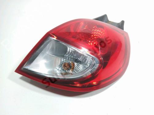 right-taillight-renault-clio-iii-br01-cr01-2005-2006-2007-2008-2009-2010-2011-2012-2013-2014-33569019 main image