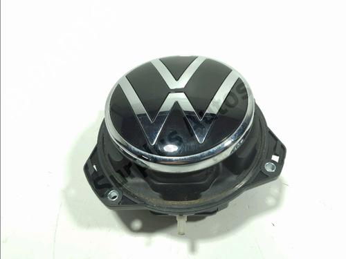 Used Tailgate handle Tailgate handle VW POLO VI (AW1, BZ1, AE1) 1.0 TSI (95 hp) 32976176 32976176