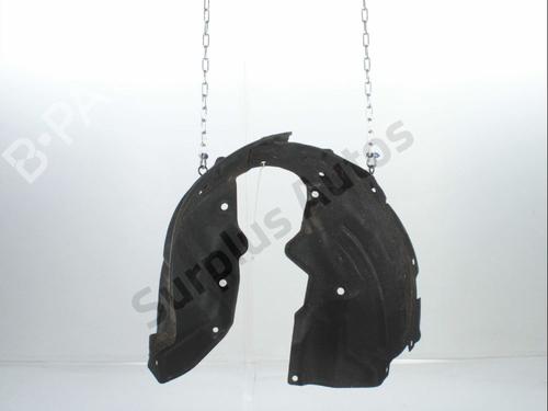 wheel-arch-renault-megane-iv-hatchback-b9amn_-2015-34262578 main image